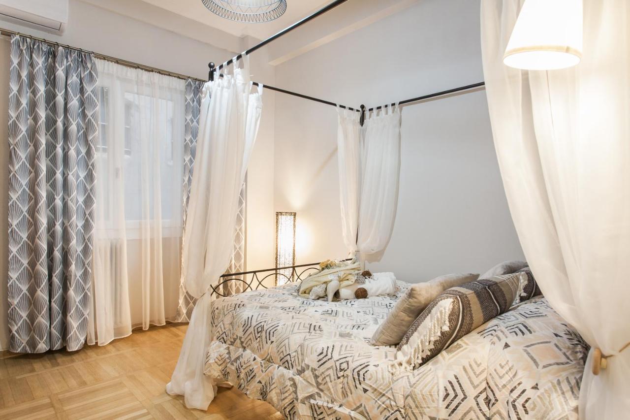 Syntagma Private Sweet Safe Double Rooms With Shared Bathroom Athens Exterior photo