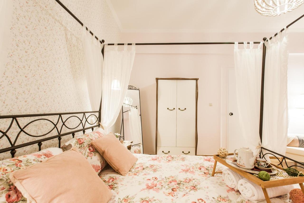 Syntagma Private Sweet Safe Double Rooms With Shared Bathroom Athens Exterior photo